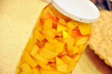 Kışlık Şeftali Kompostosu Tarifi ve Malzemeleri